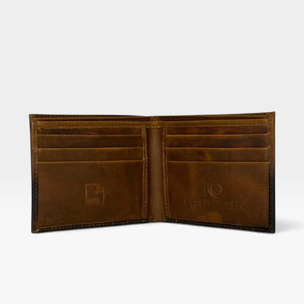 Interior billetera cuero difuminado café negro con 8 tarjeteros y logo Kopelletteria