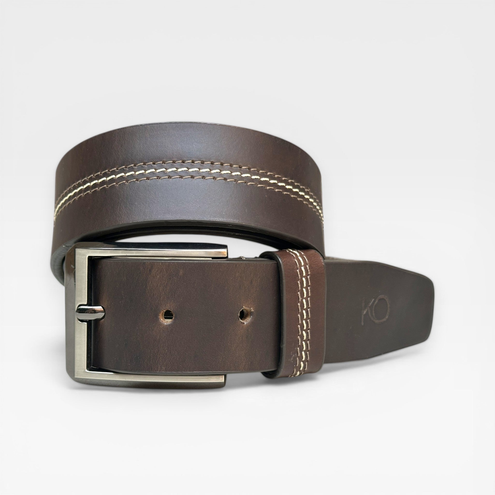 Cinturón Hombre "Strength" – Poder y Resistencia Inquebrantable "El cinturón que no cede. Diseñado para hombres que exigen el máximo rendimiento."