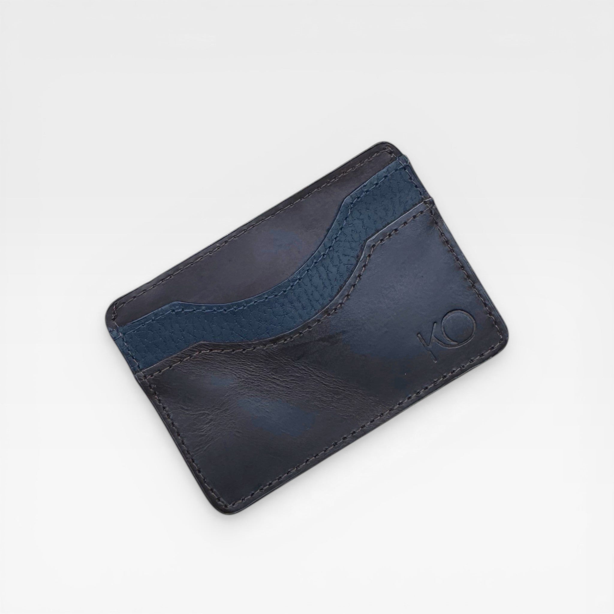 Tarjetero Hombre "Compact" – El Equilibrio Perfecto entre Tamaño y Utilidad