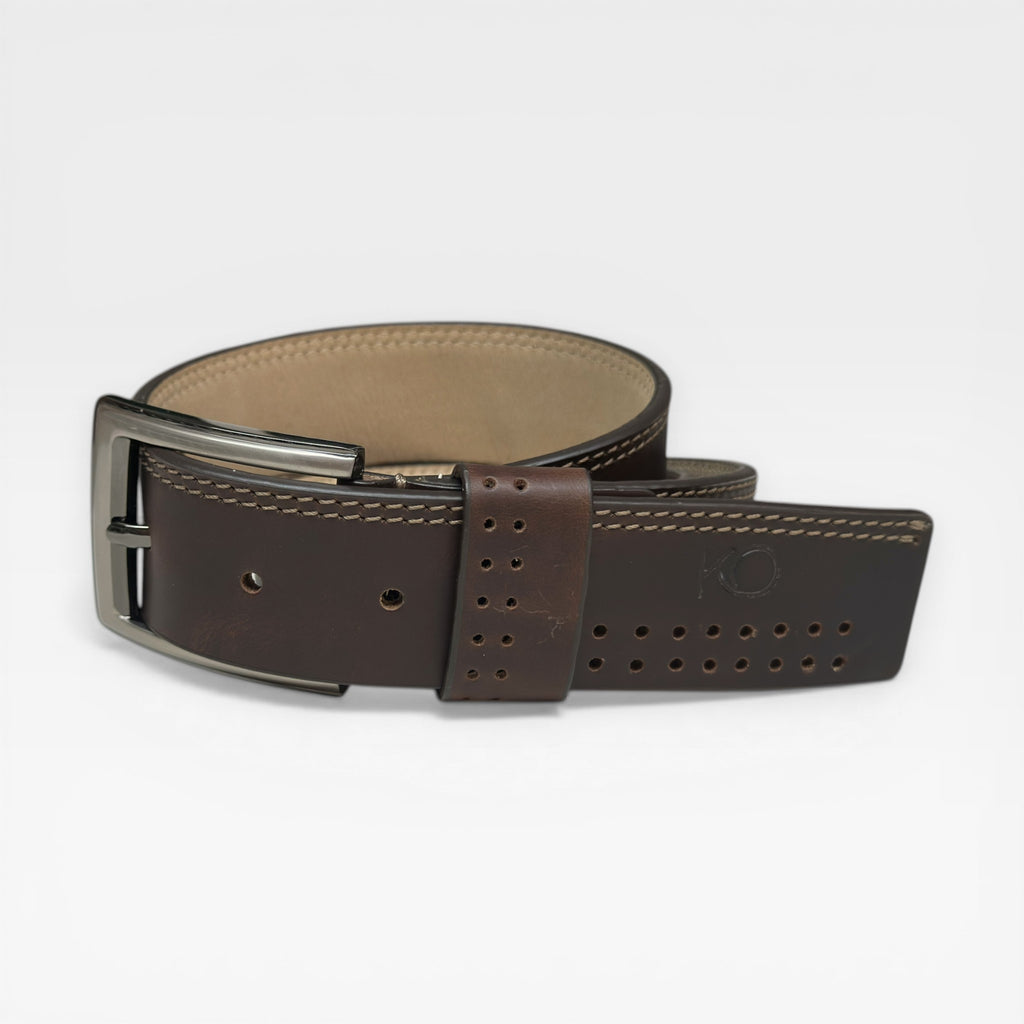 Cinturón Distinctive – El Nuevo Estándar del Estilo Casual-Donde la ingeniería del cuero se encuentra con el diseño disruptivo.