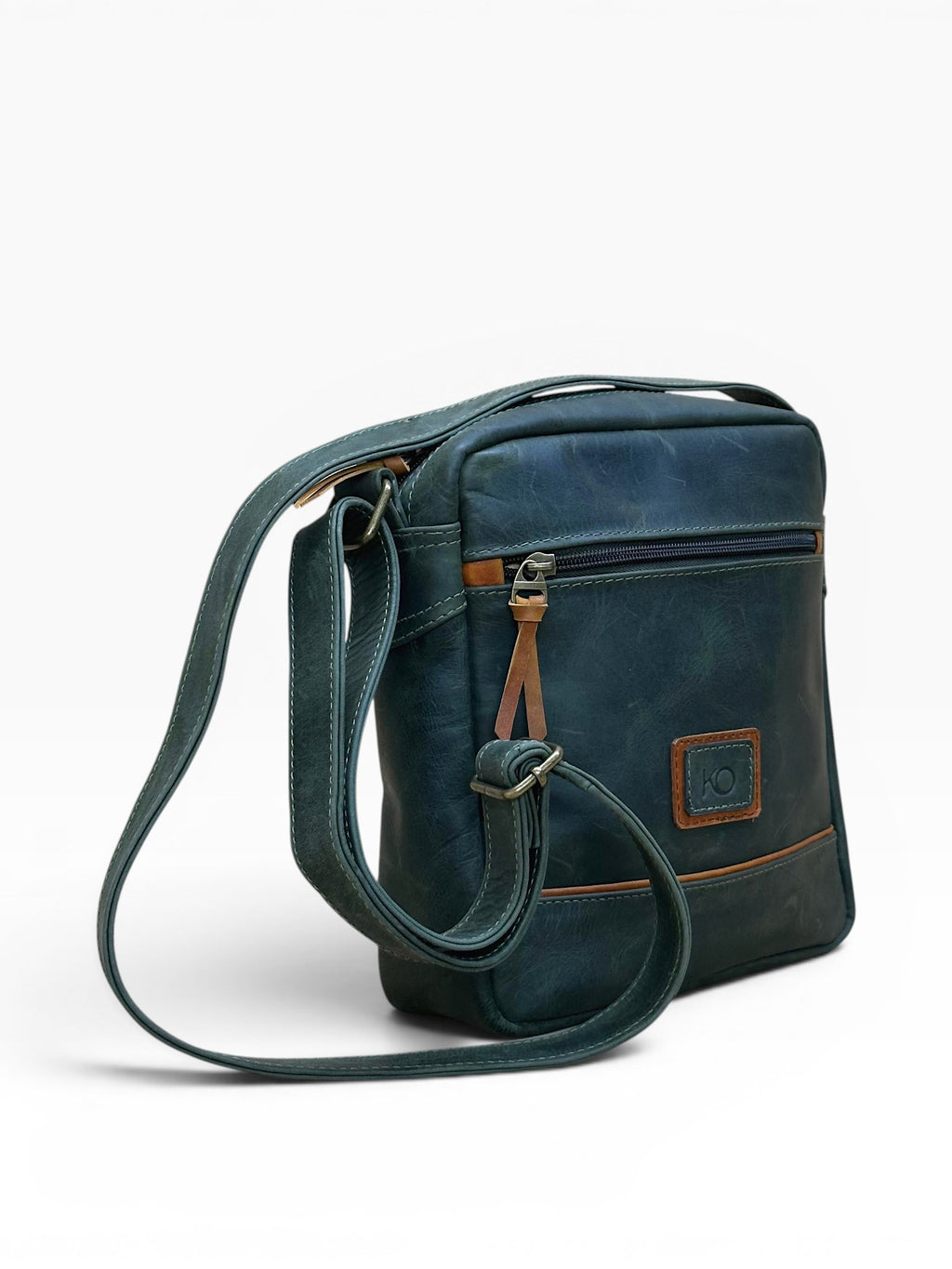 Bolso Manos Libres Cruzado en Cuero Genuino para Hombre — Diseño Minimalista