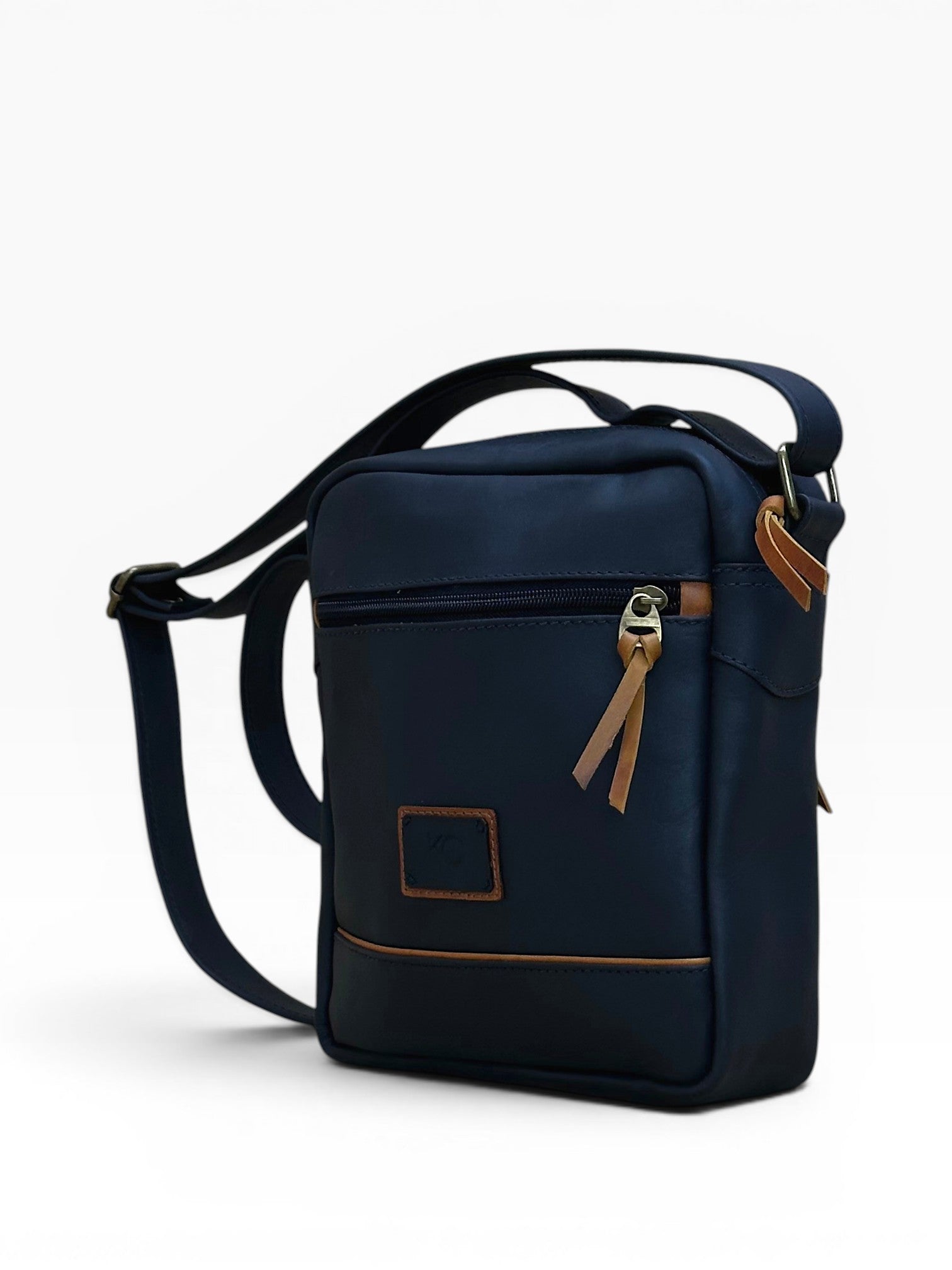 Bolso Manos Libres Cruzado en Cuero Genuino para Hombre — Diseño Minimalista